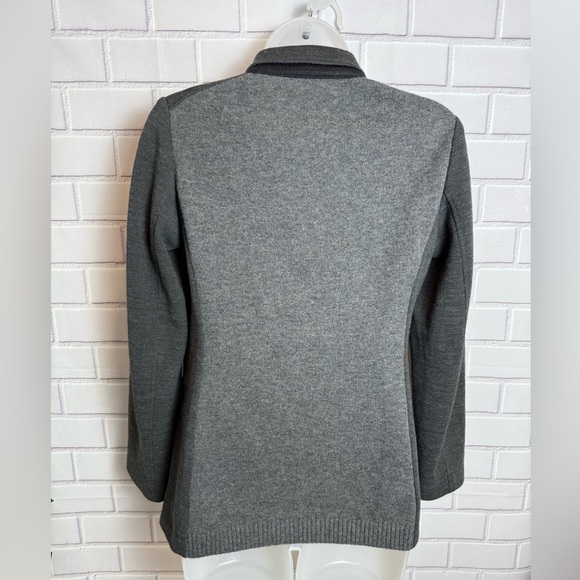 Hugo Boss Gray Blazer Tailored Notched Lapels/size 4 - Picture 9 of 10